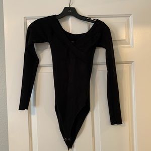 Forever 21 off the shoulder black body suit size M